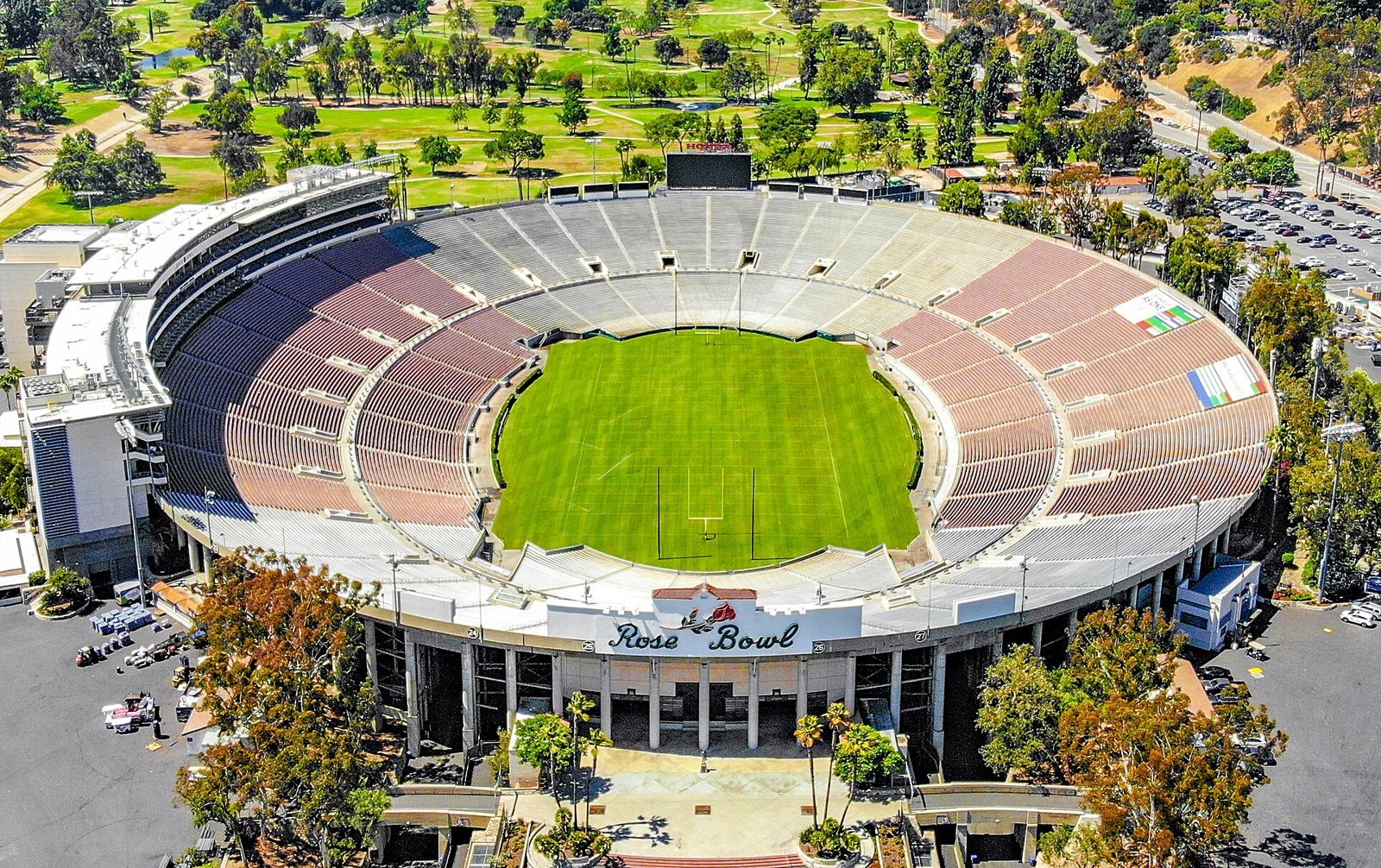 The Rose Bowl in Pasadena from above, home stadium of UCLA Bruins football — UCLA football, home of some of the best NFL players